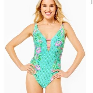 Lilly Pulitzer Jaspen Swimsuit Diamond Girl Print Size 12 EUC Worn Once Perfect